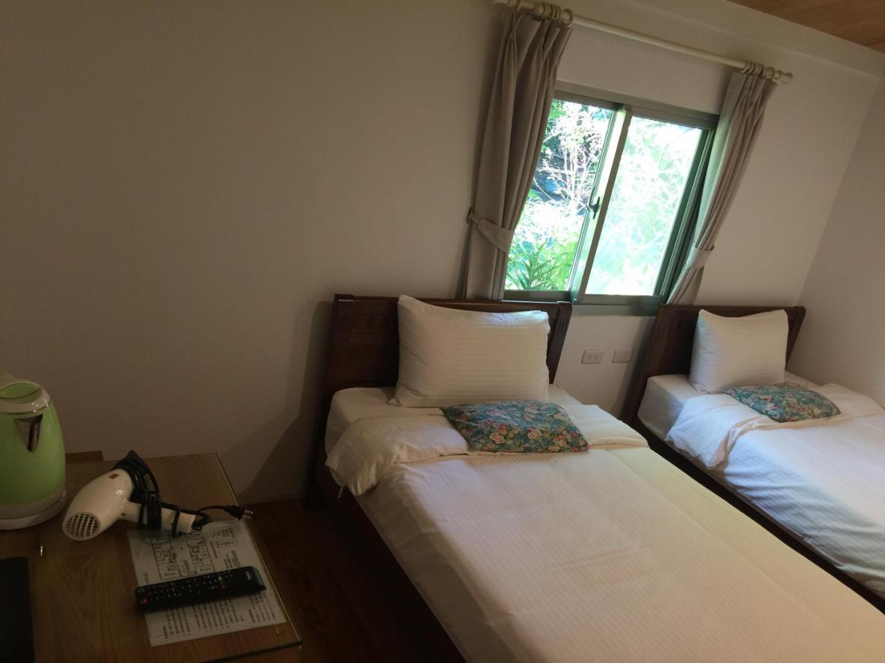 Hou Shan Ren Jia B&B Luye Exterior foto